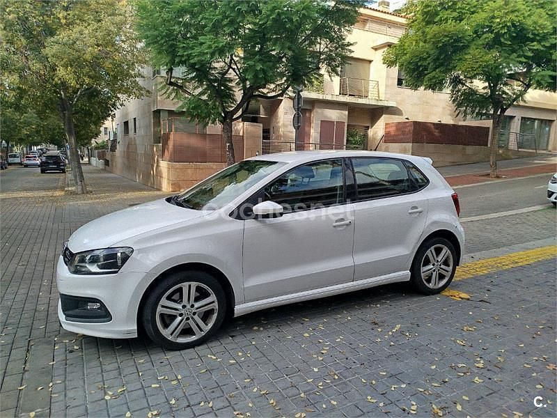 Blanco Usado 2013 VW Polo R-line Berlina | 5000 € (Buen precio) - Imagen 1/4