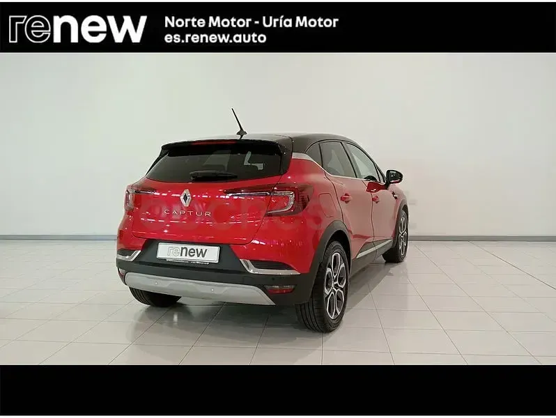Usado Renault Captur 140 CV (102 kW) 2022 Rojo SUV