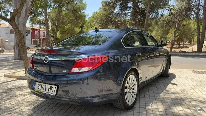 Usado Opel Insignia Excellence 160 CV (117 kW) 2012 Azul Berlina