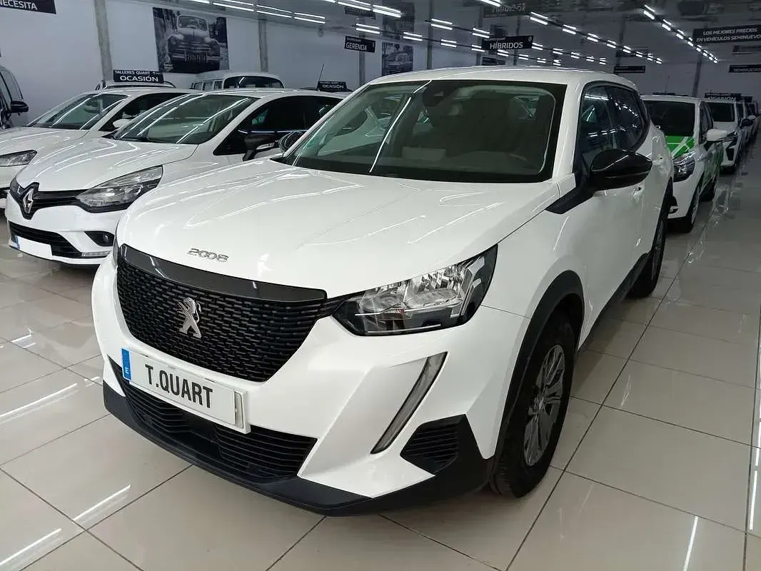 Usado Peugeot 2008 Active 131 CV (96 kW) 2022 Blanco SUV