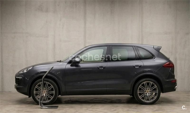 Usado Porsche Cayenne 240 CV (176 kW) 2010 Azul SUV
