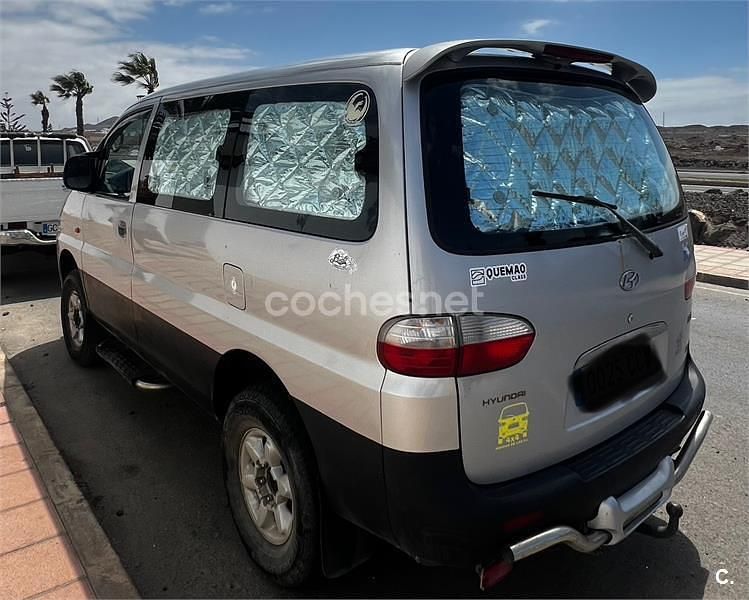 Usado Hyundai H-1 140 CV (102 kW) 2003 Gris / plata Monovolumen