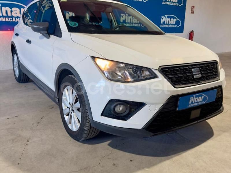 Usado Seat Arona Reference 95 CV (69 kW) 2018 Blanco SUV