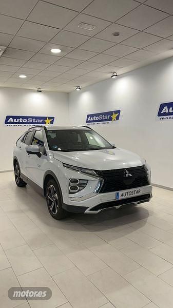 Gris Usado 2022 Mitsubishi Eclipse Cross SUV | 24.500 € (Caro) - Imagen 1/4