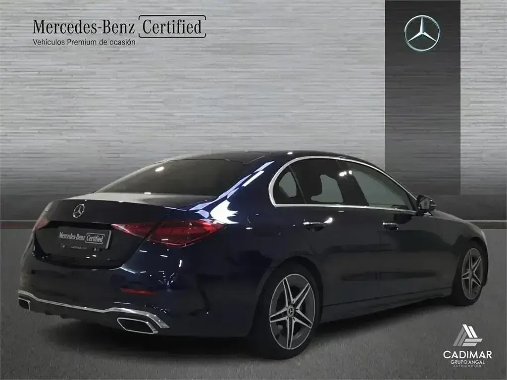 Käytetty Mercedes C220 AMG line 200 HP (147 kW) 2022 Sininen Sedan