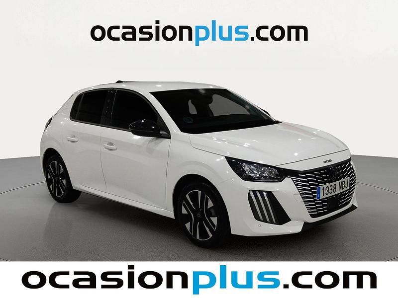 Usado Peugeot 208 Allure 102 CV (75 kW) 2025 Blanco Utilitario