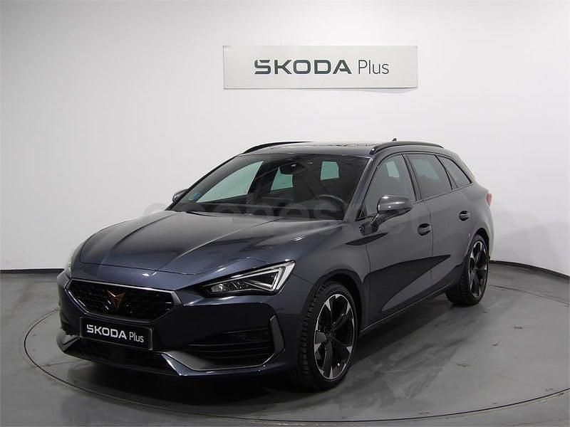 Usado Cupra Leon 150 CV (110 kW) 2024 Azul Familiar