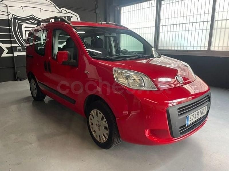 Usado Fiat Qubo Active 77 CV (56 kW) 2012 Rojo Monovolumen