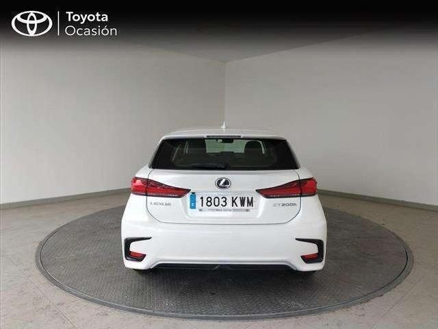 Usado Lexus CT200h Executive Line 136 CV (100 kW) 2019 Blanco Utilitario