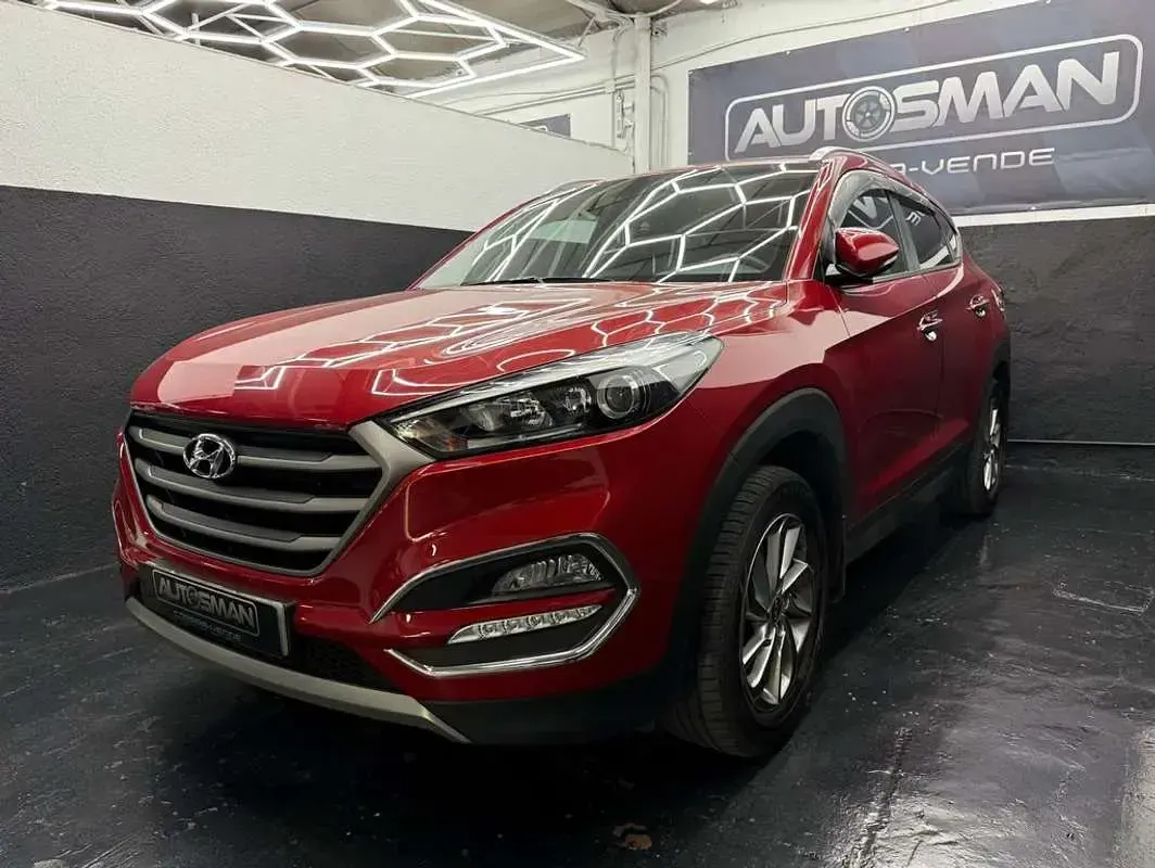 Usado Hyundai Tucson 131 CV (96 kW) 2018 Rojo SUV