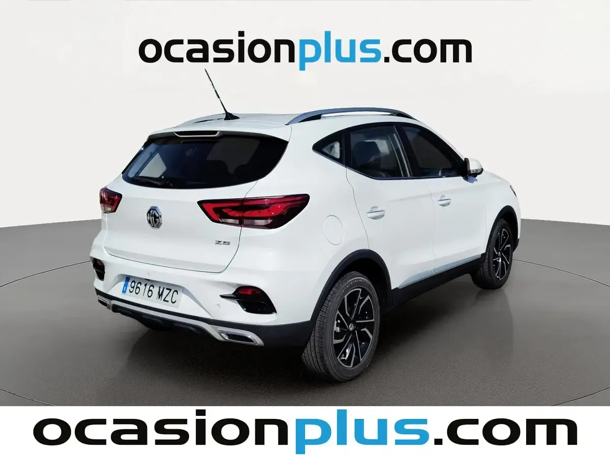 Usado MG ZS Luxury 106 CV (77 kW) 2025 Blanco SUV