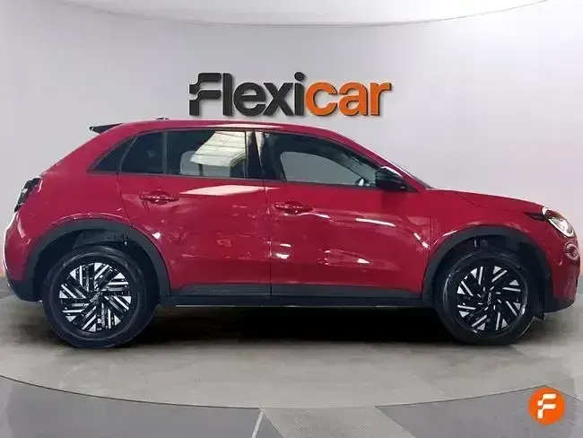 Usado Fiat 600 100 CV (73 kW) 2025 Rojo SUV