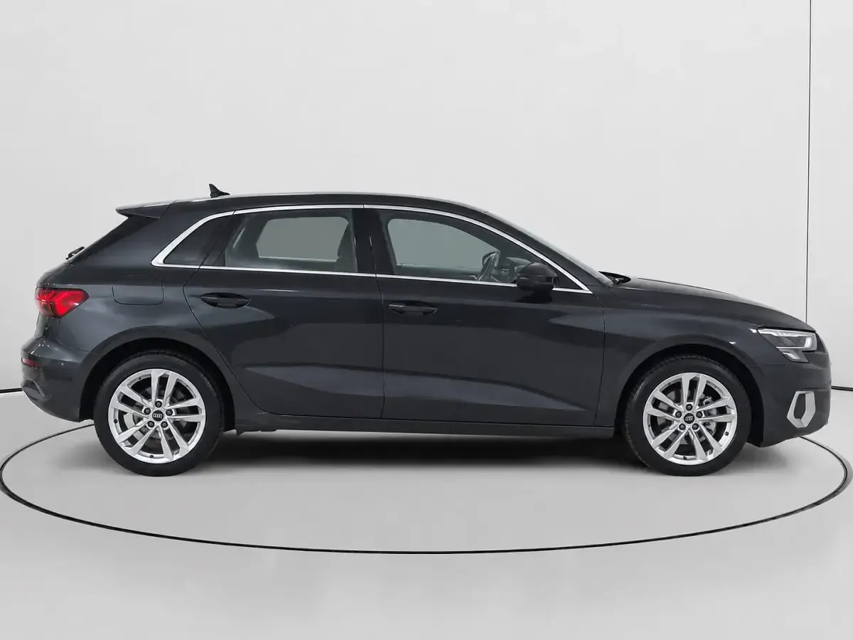 Usado Audi A3 S-Line 110 CV (80 kW) 2023 Negro Berlina