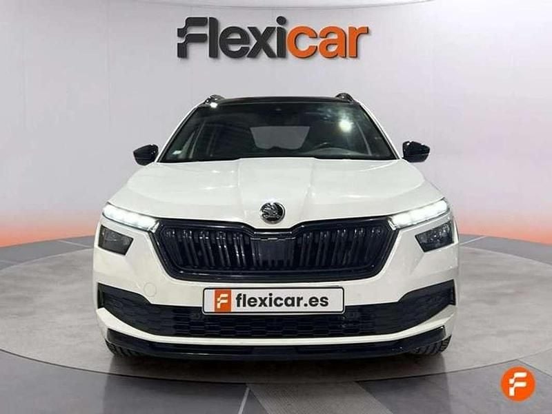Usado Skoda Kamiq Monte Carlo 110 CV (80 kW) 2022 Blanco SUV