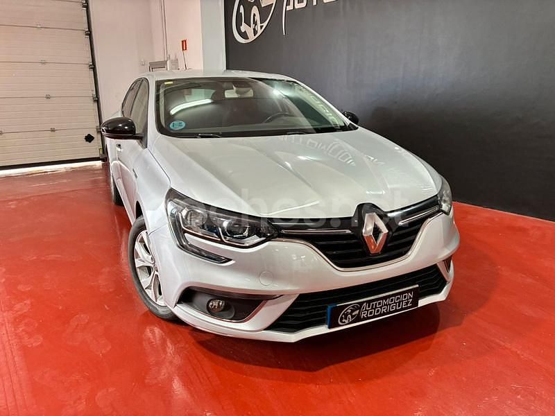 Blanco Usado 2019 Renault Mégane IV LIMITED Berlina | 12.450 € (Buen precio) - Imagen 1/4