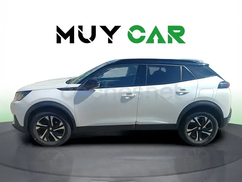 Usado Peugeot 2008 GT 130 CV (95 kW) 2023 Blanco SUV