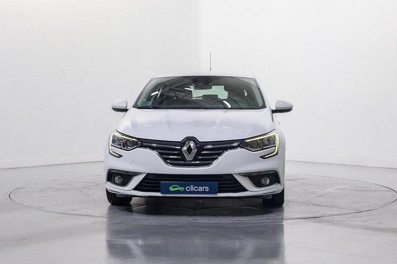 Usado Renault Mégane III Zen 130 CV (95 kW) 2016