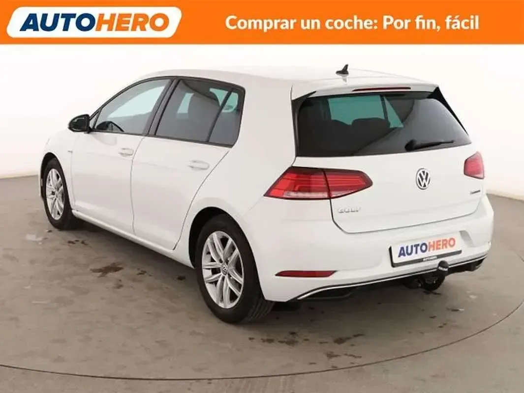 Usado VW Golf VII Advance 125 CV (91 kW) 2019 Blanco Utilitario