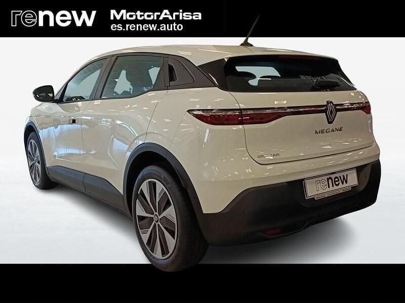 Usado Renault Mégane Evolution 96 kW (131 CV) 2023 Blanco Berlina