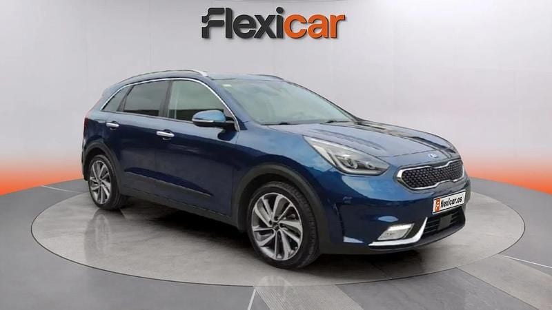 Usado Kia Niro 141 HP (103 kW) 2018 Azul SUV