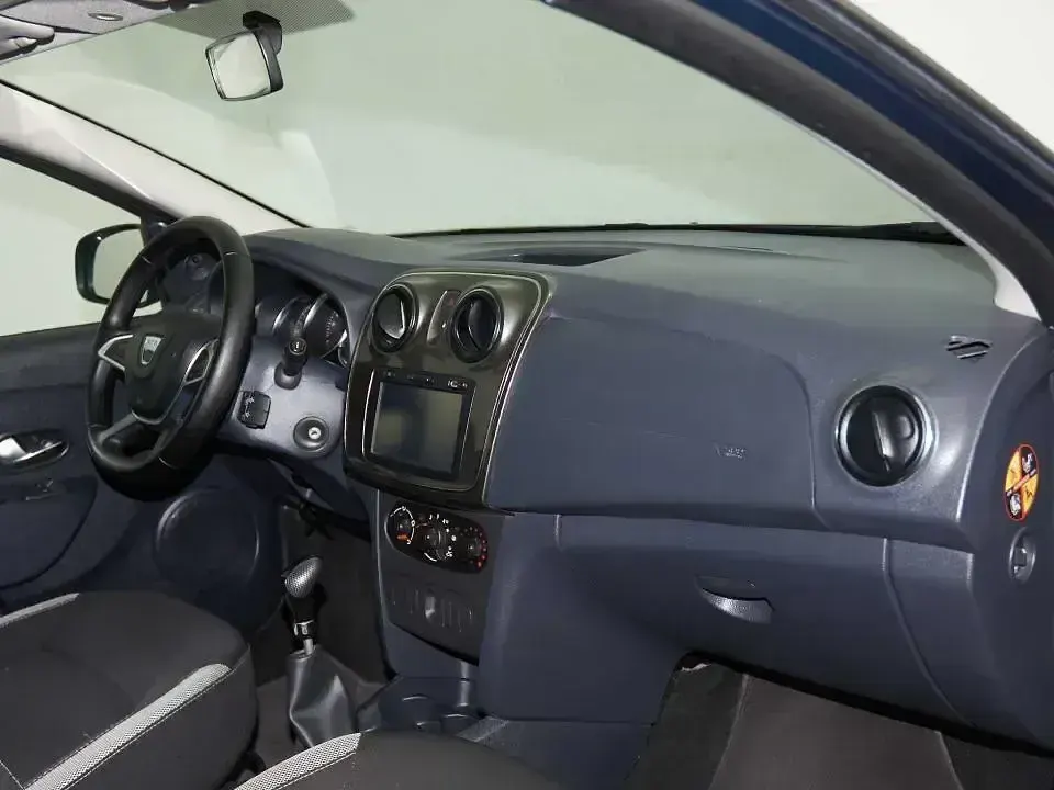 Usado Dacia Sandero Stepway Ambiance 90 CV (66 kW) 2017 Azul Berlina
