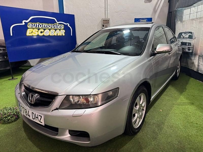 Gris / plata Usado 2005 Honda Accord Executive Berlina | 1990 € (Super precio) - Imagen 1/4