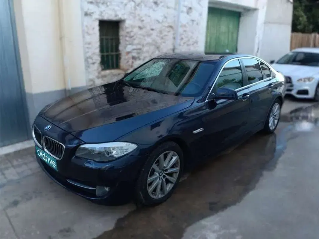 Usado BMW 520 177 CV (130 kW) 2013 Azul Berlina