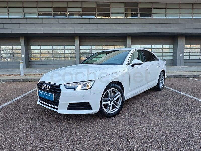 Usado Audi A4 Advanced 150 CV (110 kW) 2020 Blanco Berlina