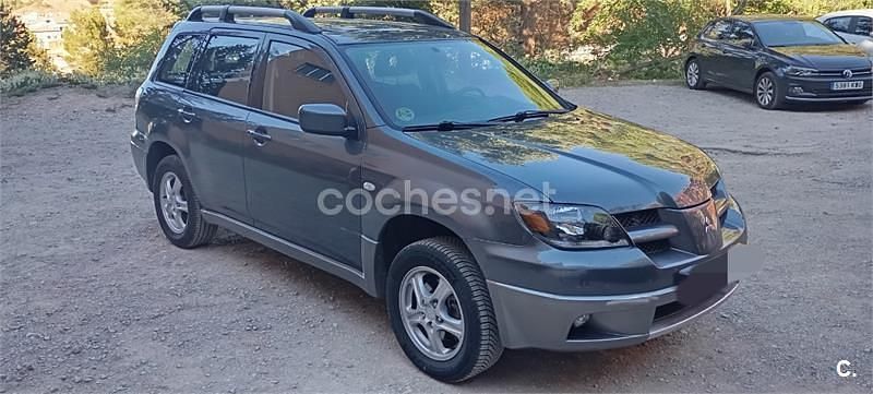 Verde Usado 2005 Mitsubishi Outlander SUV | 5990 € - Imagen 1/4