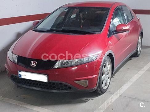 Usado Honda Civic Executive 140 CV (102 kW) 2009 Rojo Berlina