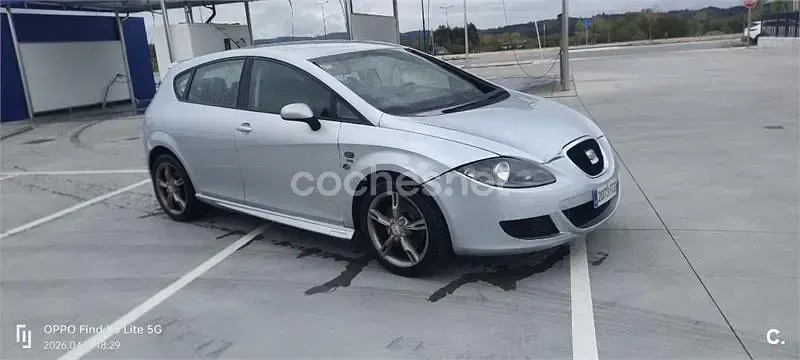 Usado Seat Leon FR 170 CV (125 kW) 2006 Gris / plata Utilitario