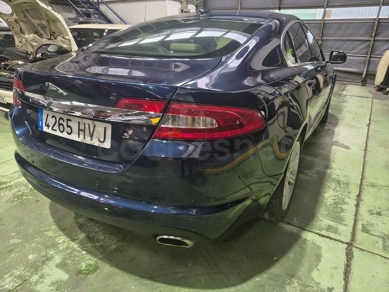 Usado Jaguar XF Luxury 211 CV (155 kW) 2010 Azul Berlina