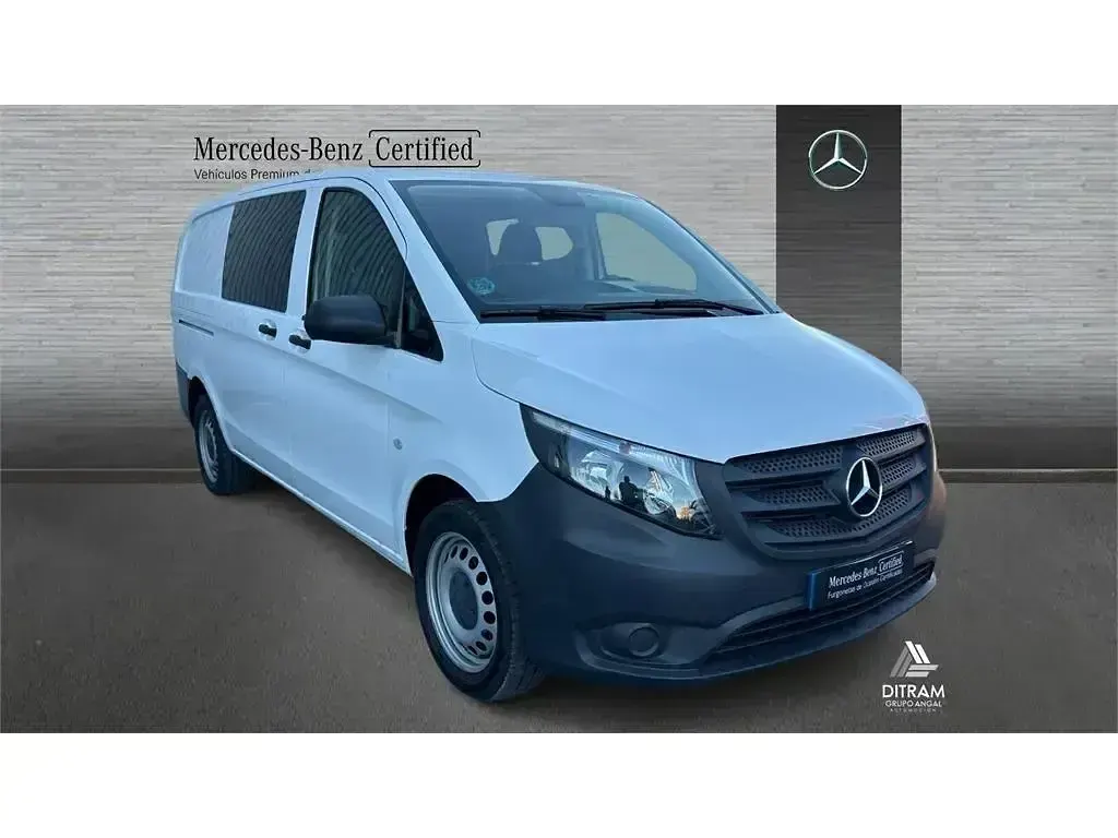 Usado Mercedes Vito 102 CV (75 kW) 2023 Blanco Van