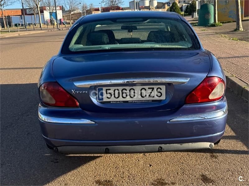 Usado Jaguar X-type Classic 130 CV (95 kW) 2004 Azul Berlina