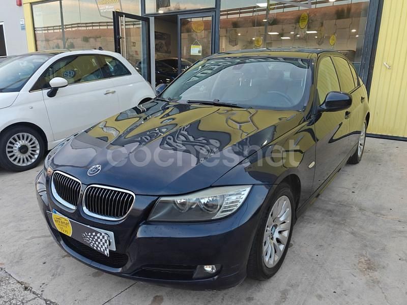 Azul Usado 2009 BMW 318 Berlina | 7900 € (Precio justo) - Imagen 1/4