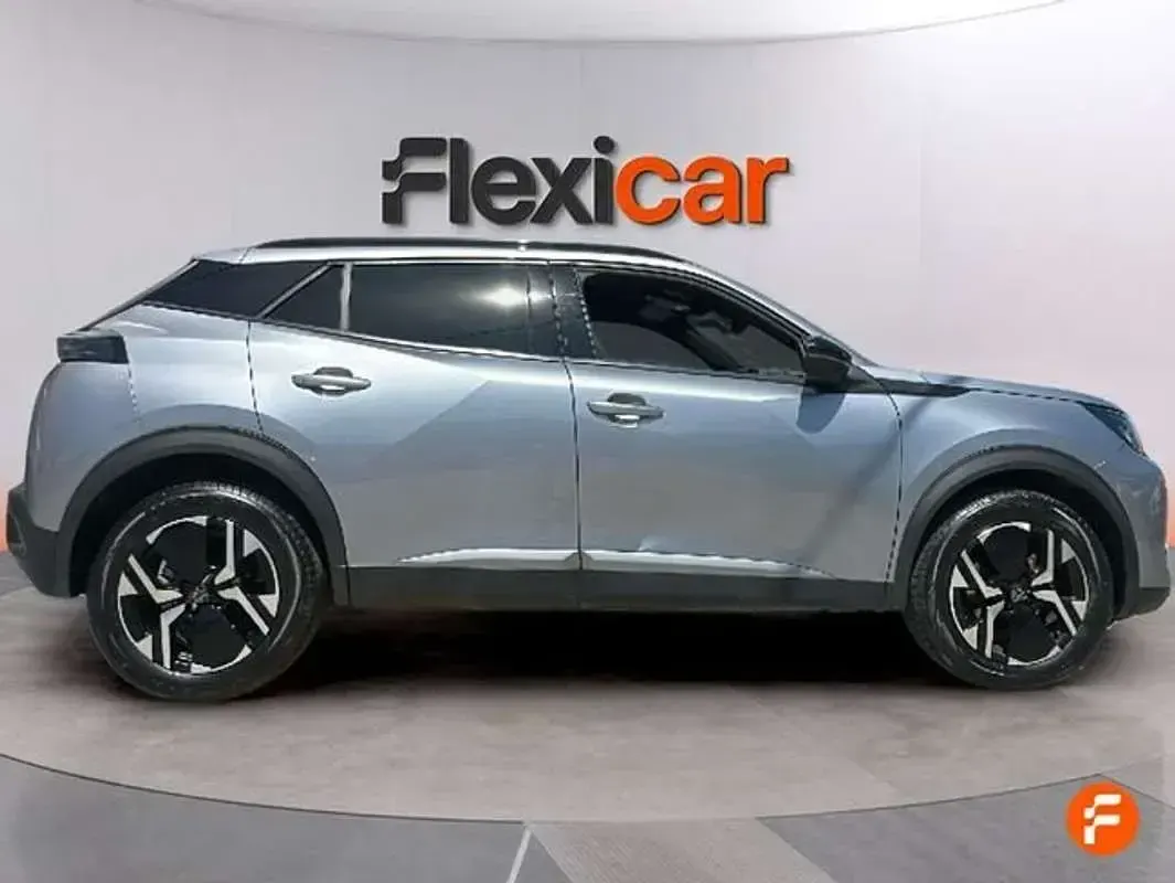 Usado Peugeot 2008 Allure 131 CV (96 kW) 2024 Gris SUV