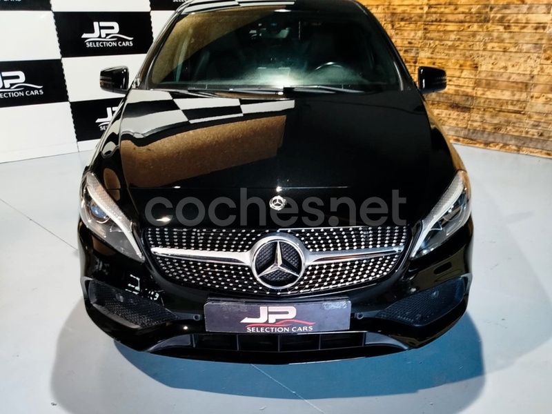 Negro Usado 2018 Mercedes A200 Berlina | 21.490 € (Un poco caro) - Imagen 1/4