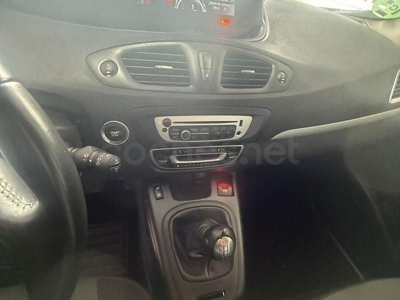 Usado Renault Scénic III Dynamique 115 CV (84 kW) 2014 Negro Monovolumen