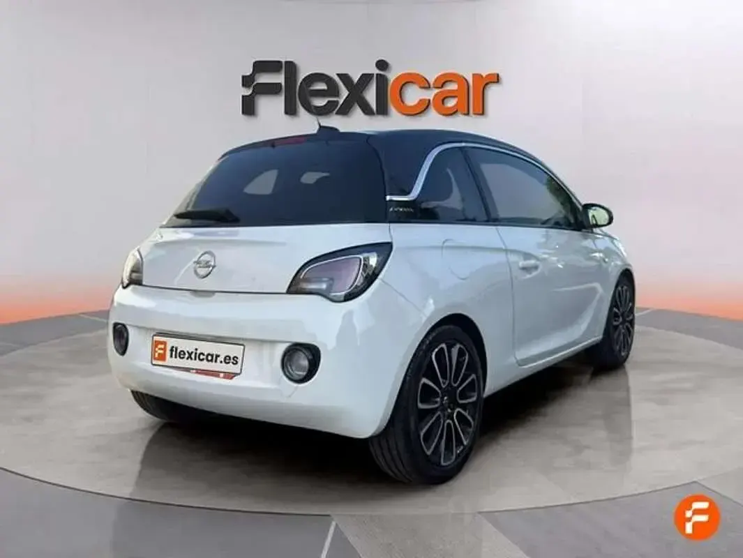 Usado Opel Adam Glam 101 CV (74 kW) 2018 Blanco Utilitario