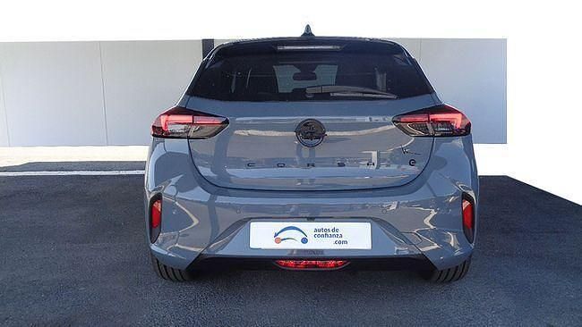 Usado Opel Corsa-e 114 kW (156 CV) 2023 Gris Utilitario