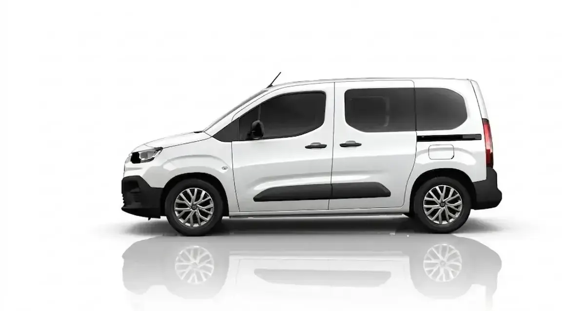 Nuevo Fiat Doblò 100 CV (73 kW) 2025 Blanco Monovolumen