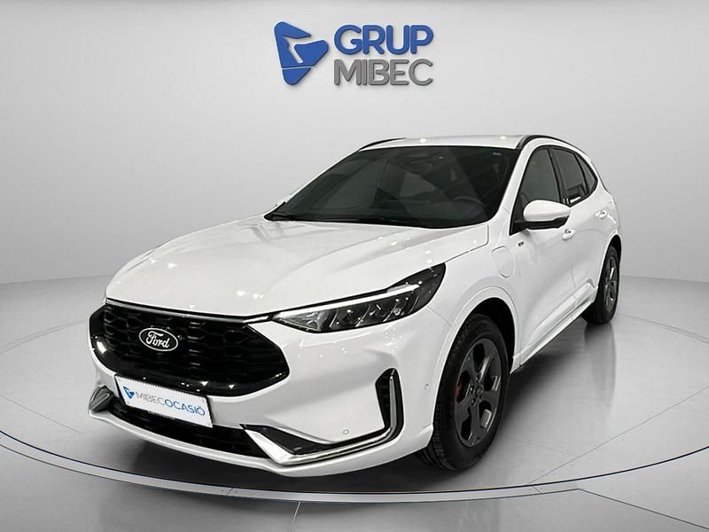 Usado Ford Kuga ST-Line X 243 CV (178 kW) 2024 Blanco SUV