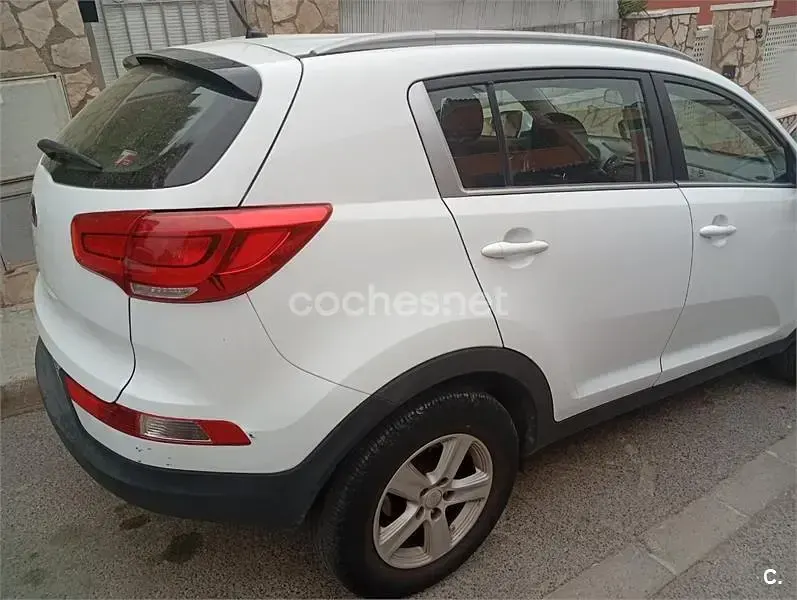 Usado Kia Sportage 135 CV (99 kW) 2014 Blanco SUV