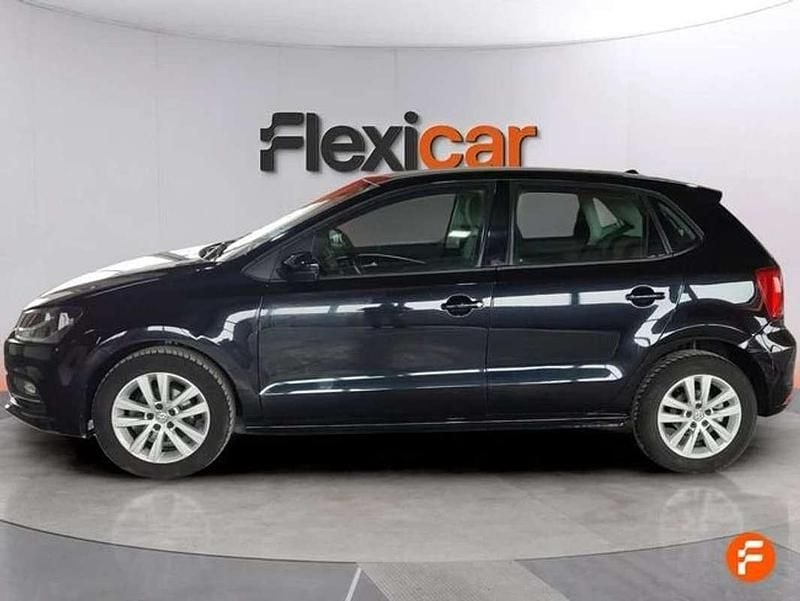 Usado VW Polo 90 CV (66 kW) 2016 Negro Utilitario