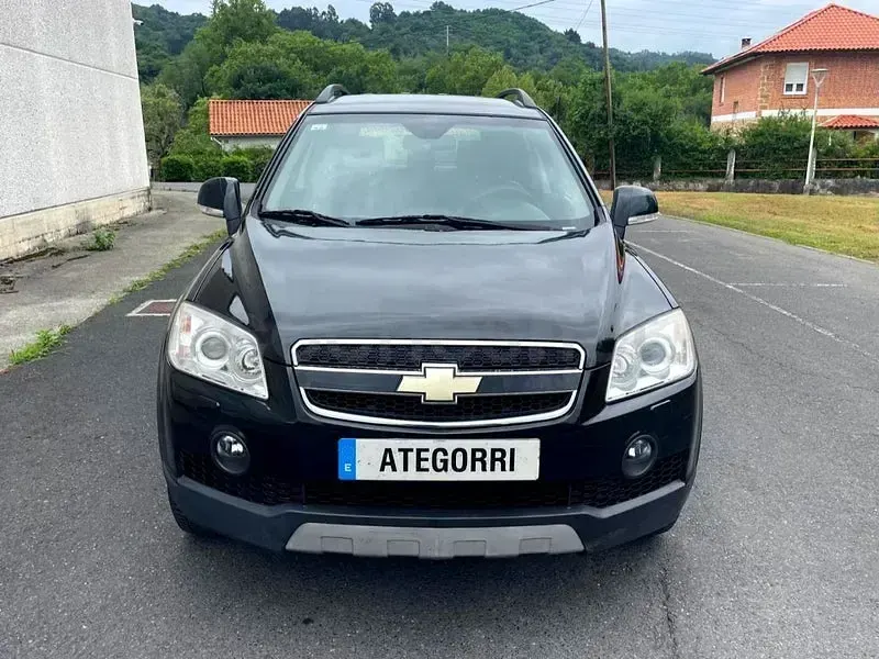 Usado Chevrolet Captiva 150 CV (110 kW) 2010 Negro SUV