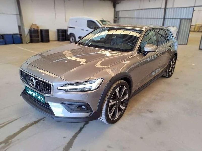 Usado Volvo V60 CC 197 CV (144 kW) 2021 Familiar