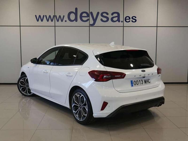 Usado Ford Focus ST-Line X 125 CV (91 kW) 2023 Blanco Utilitario