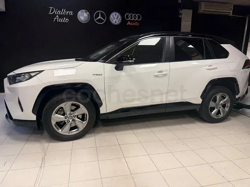Usado Toyota RAV4 Hybrid Advance 218 CV (160 kW) 2021 Blanco SUV