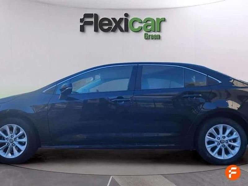 Usado Toyota Corolla Active 140 CV (102 kW) 2023 Negro Utilitario