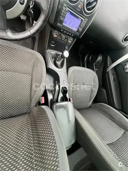 Używany Nissan Qashqai Tekna 106 KM (77 kW) 2009 Czarny SUV